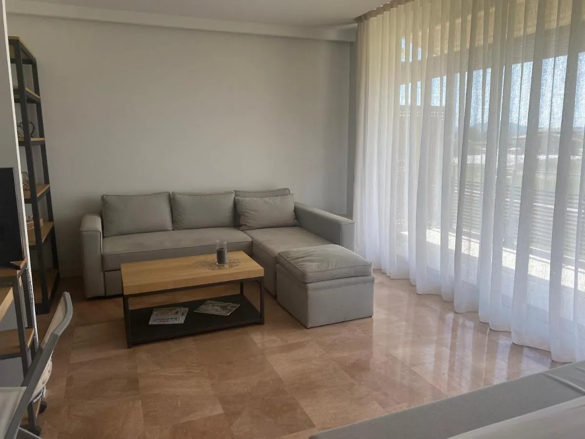 Moderno apartamento en Empordà Golf Gualta